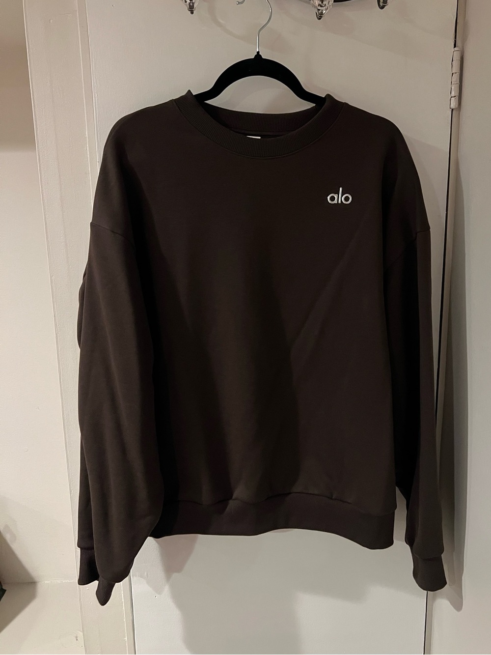 ALO Accolade Crew Neck Pullover - Espresso - Picture 2 of 4